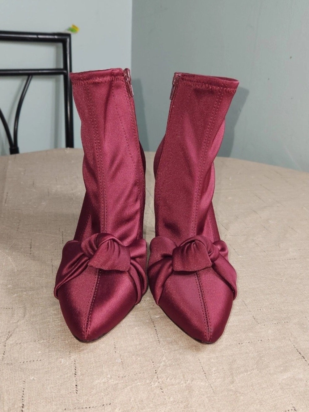 Antonio Melani Kamerin 6 M Satin Sock Boots Red Maroon Knot Heeled Booties 74 - Picture 2 of 9